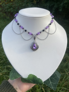 Náhrdelník čarodějky “Mirella” 🧙🏻💜